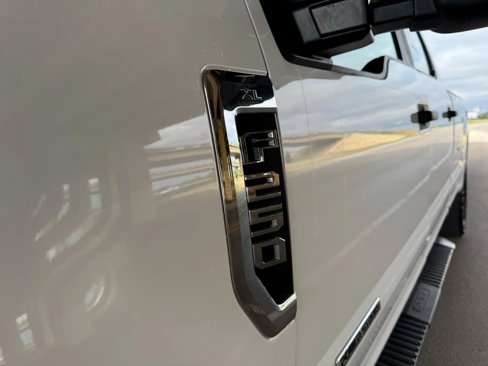 Used 2022 Ford F250 XL w/ Power Equipment Group image 9