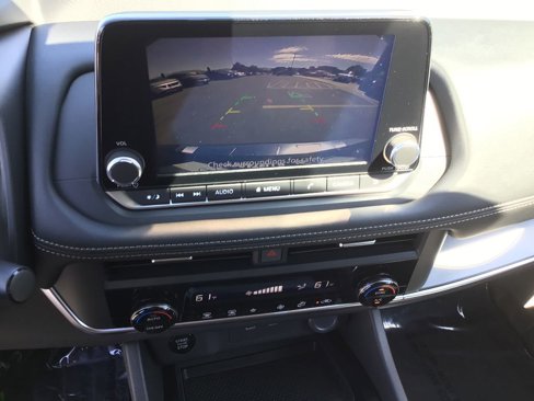 New 2025 Nissan Rogue SV image 13