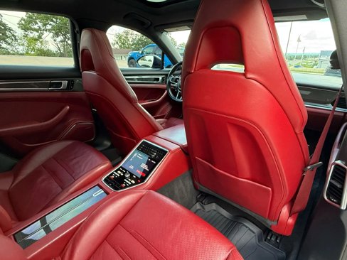 Used 2018 Porsche Panamera 4S image 52