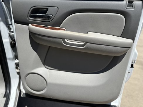 Used 2007 Chevrolet Silverado 1500 LTZ w/ Safety Package image 13