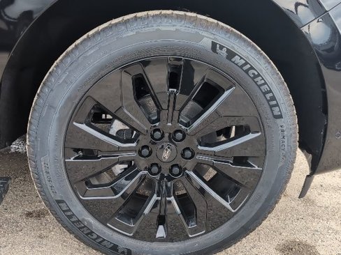 New 2025 Ford Expedition Platinum image 25
