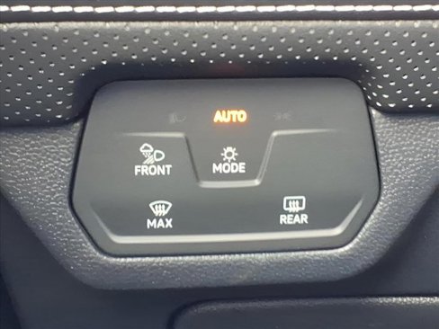 New 2026 Volkswagen Atlas Cross Sport SEL Premium R-Line image 28