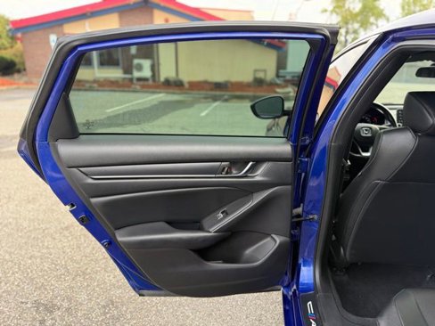 Used 2022 Honda Accord Sport image 23
