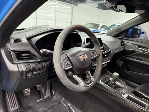 Used 2023 Cadillac CT4 V Blackwing w/ Technology Package image 17