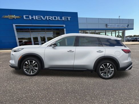 Used 2023 INFINITI QX60 Luxe image 2