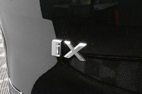 New 2026 BMW iX xDrive45 w/ Premium Package image 38