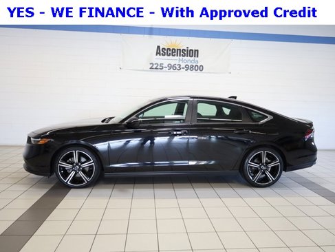 Used 2024 Honda Accord Sport image 3