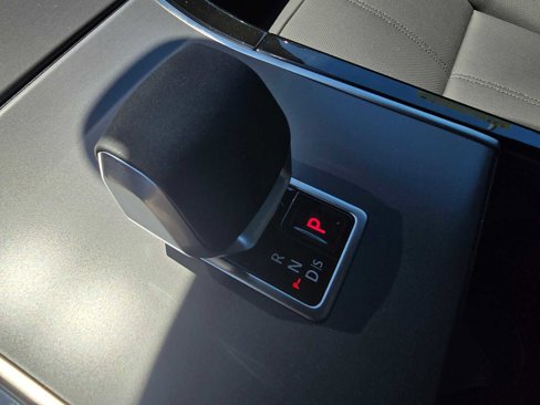 Used 2026 Land Rover Range Rover Velar S image 30