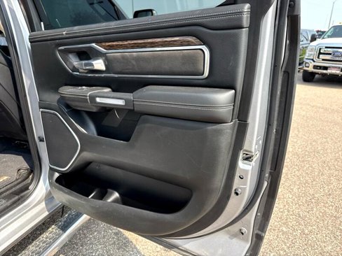 Used 2019 RAM 1500 Laramie image 44