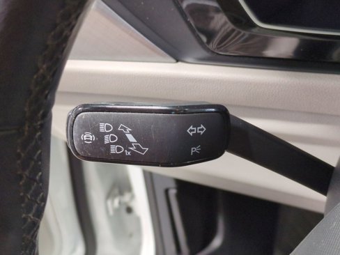 Used 2023 Volkswagen Jetta SE image 29