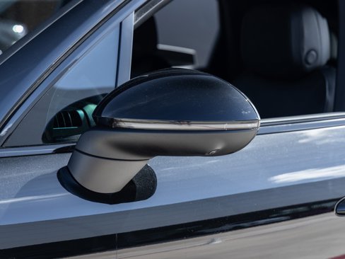 Used 2025 Porsche Cayenne image 16
