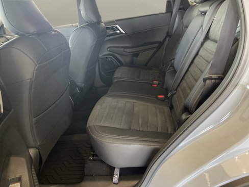 New 2025 Mitsubishi Outlander Trail Edition image 13