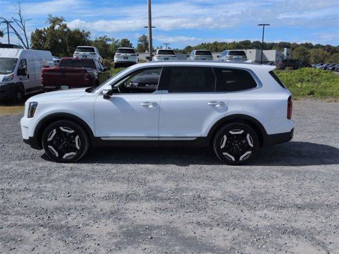 Used 2024 Kia Telluride S w/ S Sunroof Package image 7