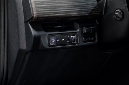 Used 2024 GMC Sierra EV Denali image 27