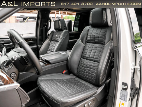 Used 2023 Cadillac Escalade ESV Sport Platinum w/ LPO, ONYX Package image 39