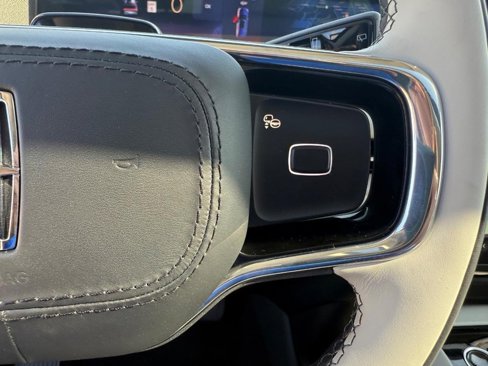 New 2025 Lincoln Navigator Reserve image 20