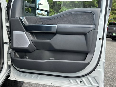 New 2025 Ford F250 Platinum image 14