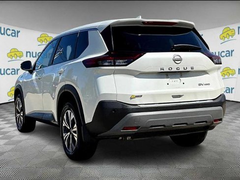 Certified 2022 Nissan Rogue SV image 4