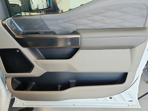 New 2026 Ford F450 Platinum image 36