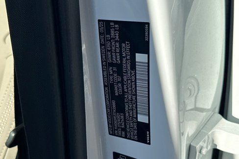 New 2026 Volvo XC90 B6 Plus w/ Protection Package Premier image 24