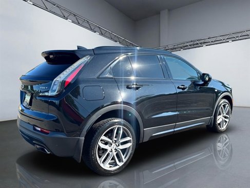 Used 2020 Cadillac XT4 Sport w/ Cold Weather Package image 7