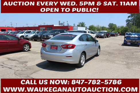 Used 2018 Chevrolet Cruze LT w/ Convenience Package image 3