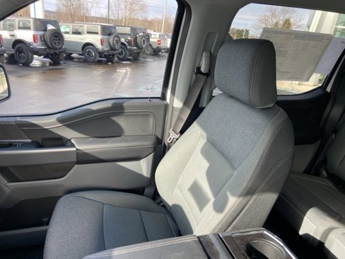 New 2025 Ford F150 XLT w/ Equipment Group 302A MID image 33