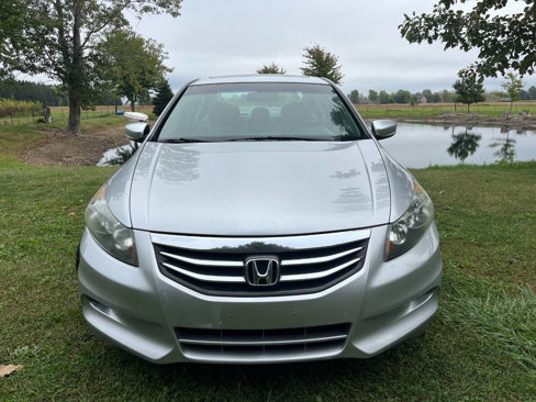 Used 2011 Honda Accord EX-L image 2
