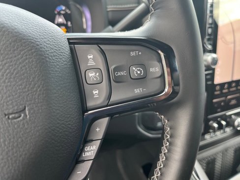 Used 2025 RAM 3500 Limited image 17