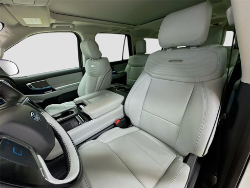 New 2025 Ford Expedition Max Platinum image 21