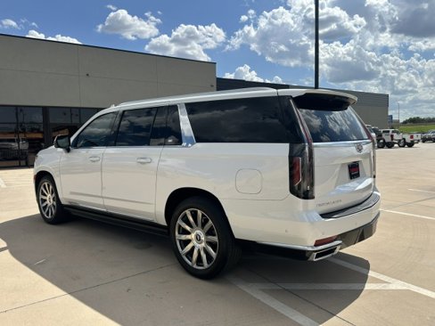 Used 2021 Cadillac Escalade ESV Premium Luxury Platinum image 10