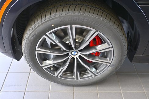 New 2026 BMW X6 xDrive40i image 9