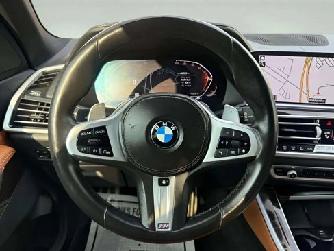 Used 2021 BMW X5 xDrive40i w/ M Sport Package image 16