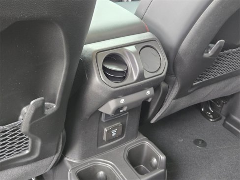New 2025 Jeep Gladiator Rubicon w/ Convenience Group image 9