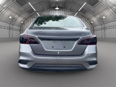 Used 2019 Nissan Sentra SV image 4
