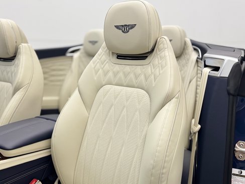 New 2024 Bentley Continental GT Azure image 47