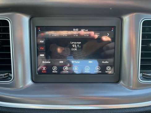 Used 2020 Dodge Charger SXT image 21