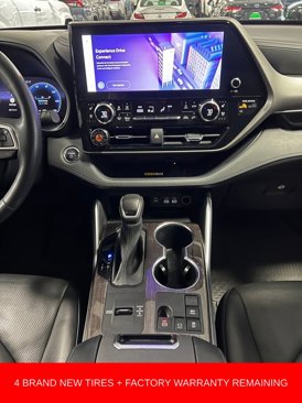 Used 2023 Toyota Highlander Limited image 27