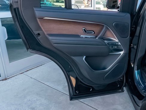 New 2025 Land Rover Range Rover SE image 44