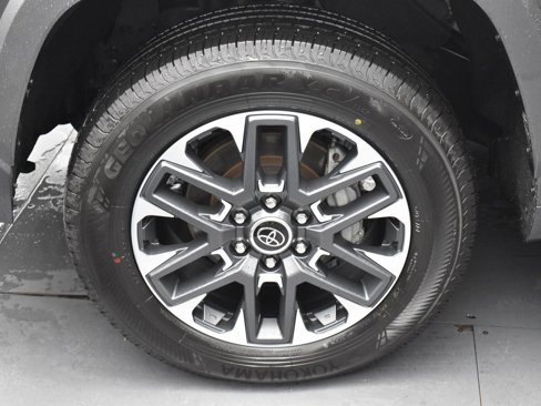 Used 2023 Toyota Tundra Limited image 31