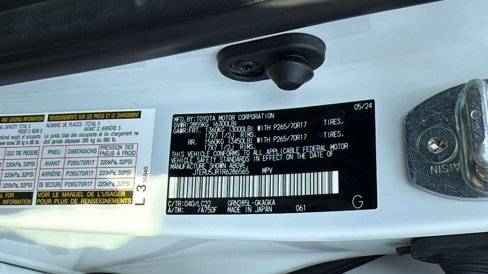 Certified 2024 Toyota 4Runner TRD Off-Road Premium image 30