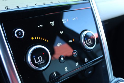Used 2020 Land Rover Discovery Sport SE R-Dynamic image 16