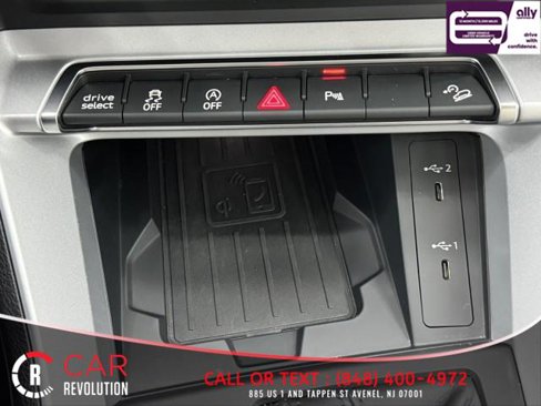 Used 2024 Audi Q3 2.0T Premium image 34