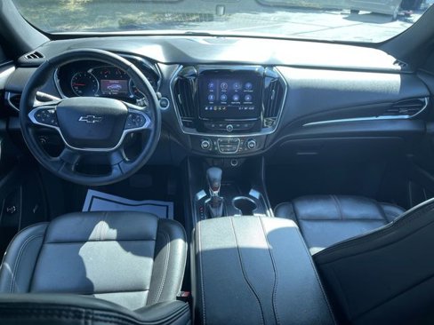 Used 2023 Chevrolet Traverse RS image 20