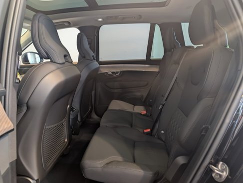 New 2026 Volvo XC90 B6 Plus w/ Protection Package Premier image 24