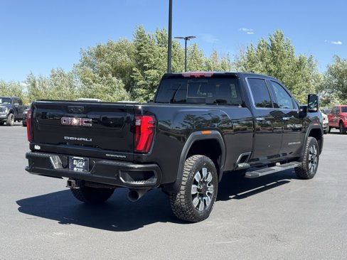 Used 2024 GMC Sierra 3500 Denali w/ Denali Reserve Package image 7