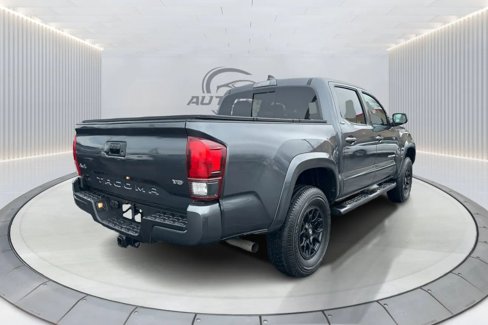 Used 2022 Toyota Tacoma SR5 image 7