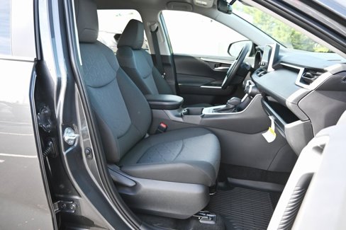 New 2025 Toyota RAV4 XLE image 12