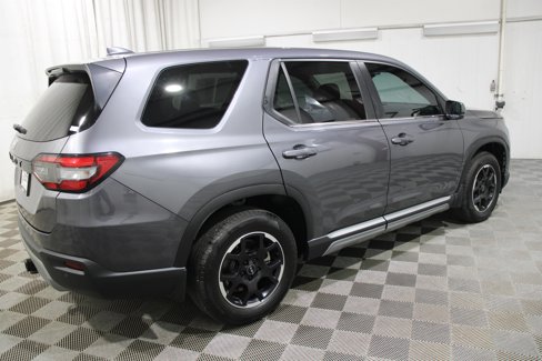 Used 2025 Honda Pilot EX-L image 35