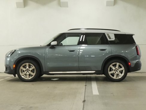 Used 2025 MINI Cooper Countryman SE image 8